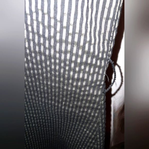 WORTHINGTON WOMAN STRETCH TOP - Picture 2 of 12